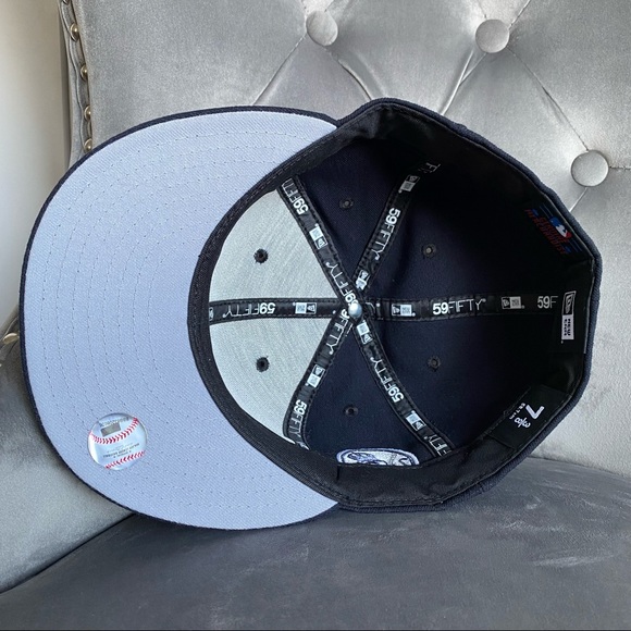 SOLDπ New Era NY Yankees Cap with Patch - Picture 7 of 7